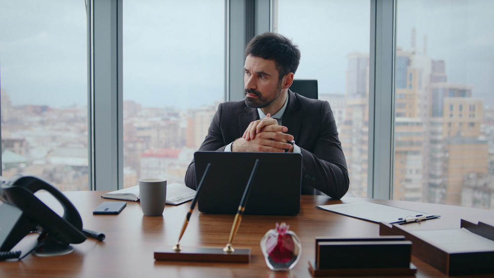 Why Consulting a Top Immigration Lawyer Is Crucial for Appeals and Defenses